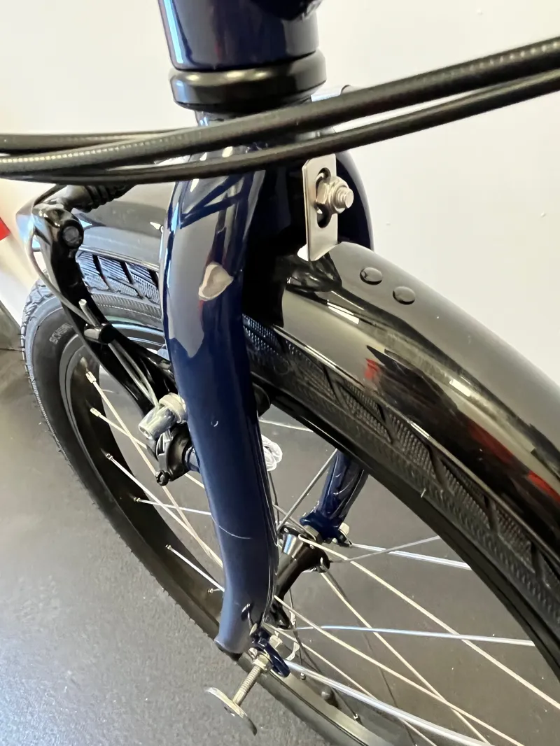 EX-DISPLAY Tern Link B7 Folding Bike 20 in Wheels 2023 7 Speed in Midnight Blue-2